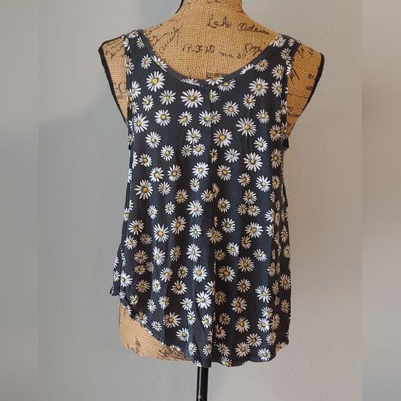 Eyelash Couture Tank Top w Daisy Print Sz M - Picture 7 of 8